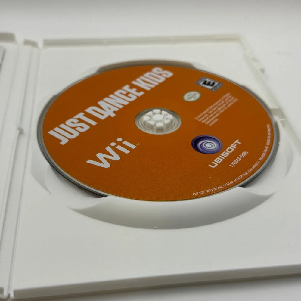Just Dance Kids Nintendo Wii Game Ubisoft 2010 40+ Songs RVL-P-SDZE